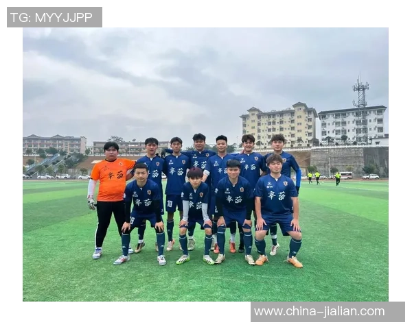 杭州足球队在锦标赛中的比赛经验与表现分析与点评