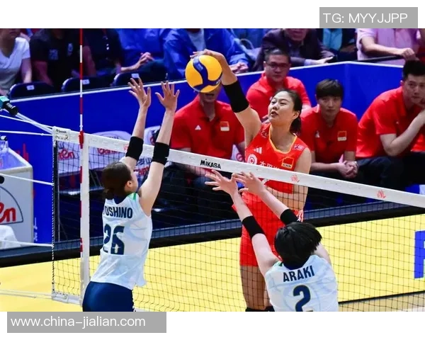 重庆排球队技术解析:从基本功到战术运用的全面探讨 重庆排球队技术解析:从基本功到战术运用的全面探讨