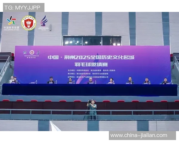 重庆羽毛球队实力分析与发展潜力探讨聚焦羽毛球运动的未来前景 重庆羽毛球队实力分析与发展潜力探讨聚焦羽毛球运动的未来前景