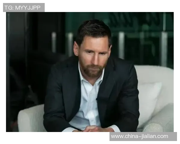 巴萨足球明星出轨视频曝光引发热议球迷纷纷讨论其私生活影响