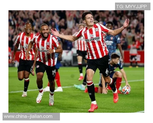 西安足球队包夹战术解析与球队未来发展展望